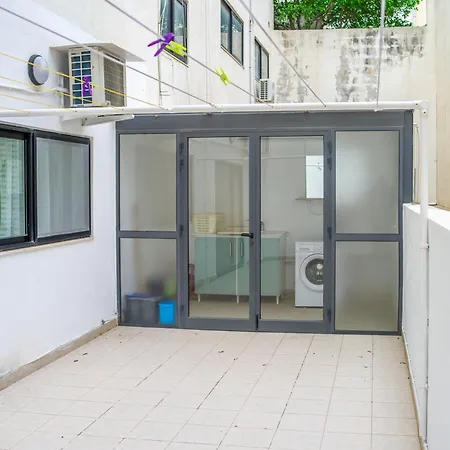 Mansfield Place Apartment *